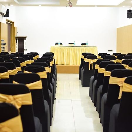Medora Hotel Kozhikode Extérieur photo