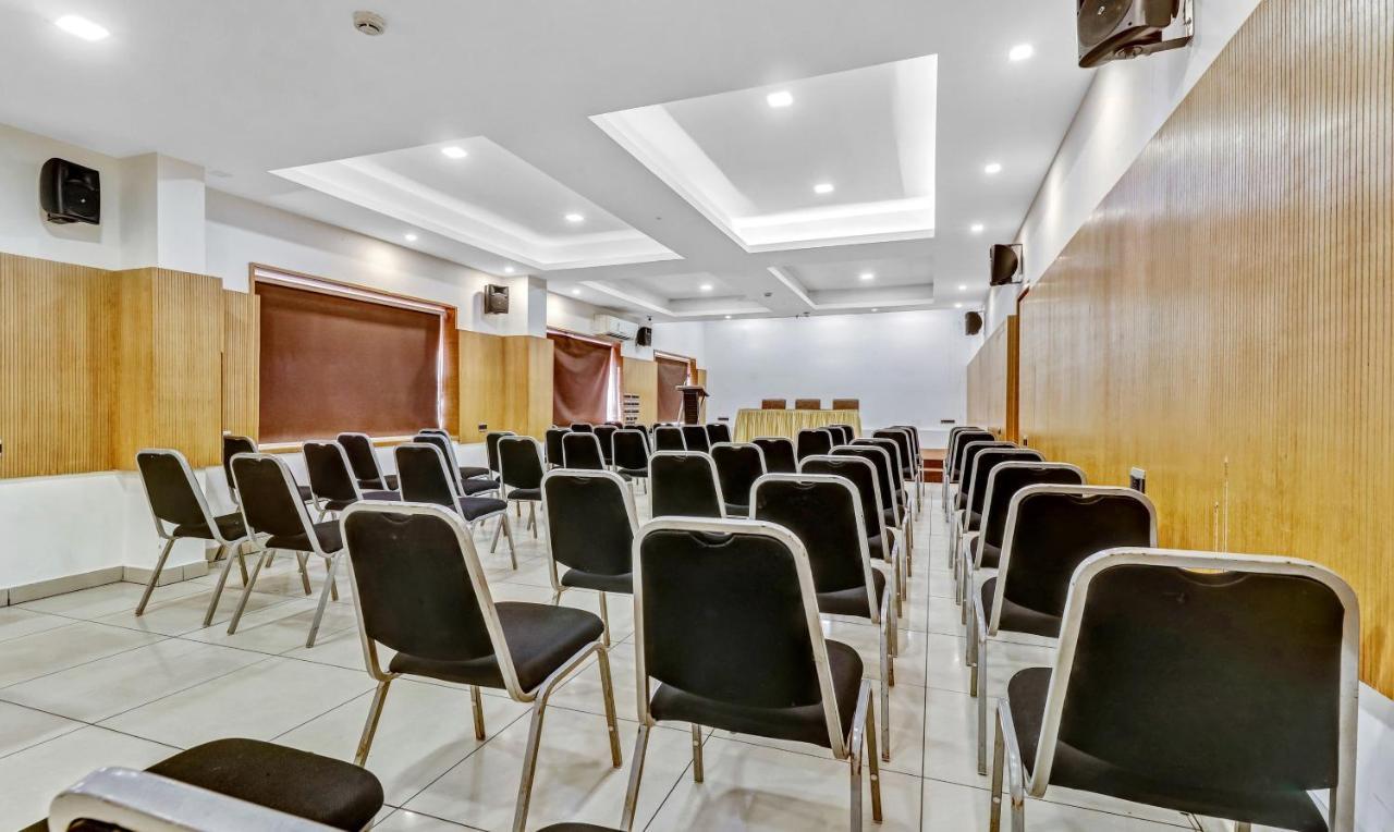 Medora Hotel Kozhikode Extérieur photo