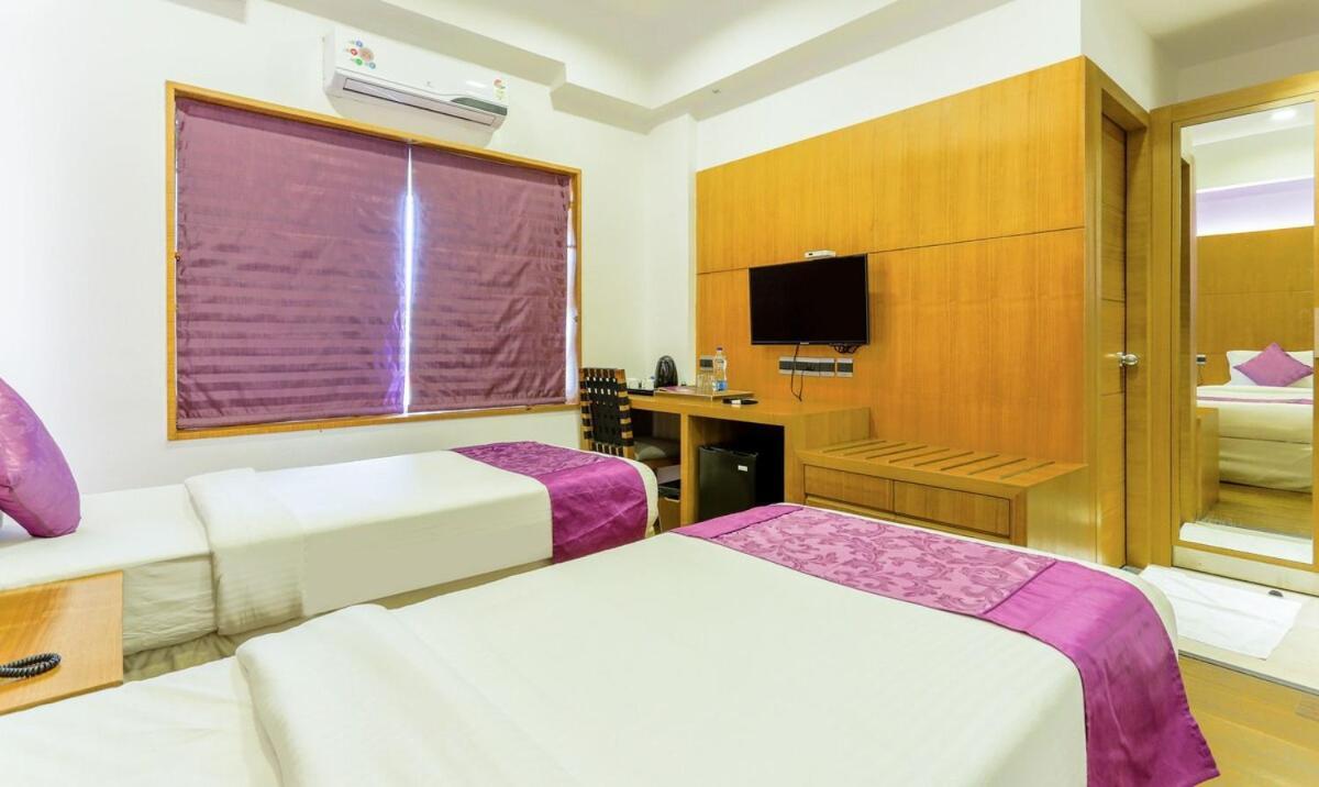 Medora Hotel Kozhikode Extérieur photo